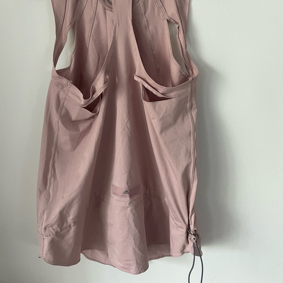 Stella McCartney workout top. - Picture 3 of 6